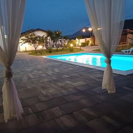 Willa Family Estate Hadzalova Avlija Bihać Zewnętrze zdjęcie